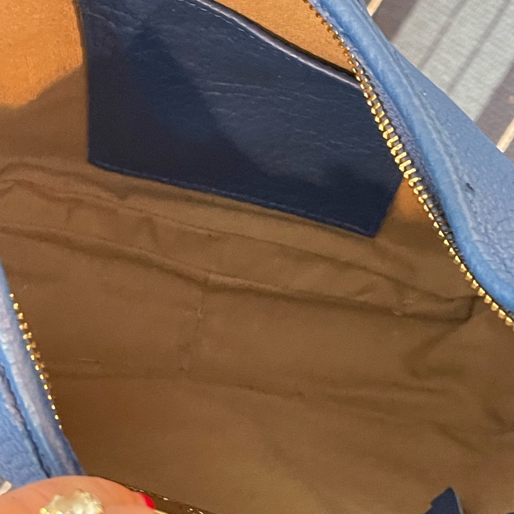 GIGI NEW YORK BLUE LAUREN SADDLE BAG - Picture 9 of 12